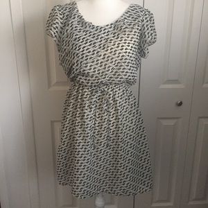 Belle du Jour Bird Patterned Dress Size L